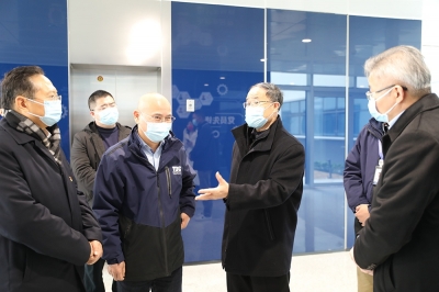 2022年1月13日，浙江省委常委、政法委书记王昌荣走访海宁3118云顶集团泛半导体产业园